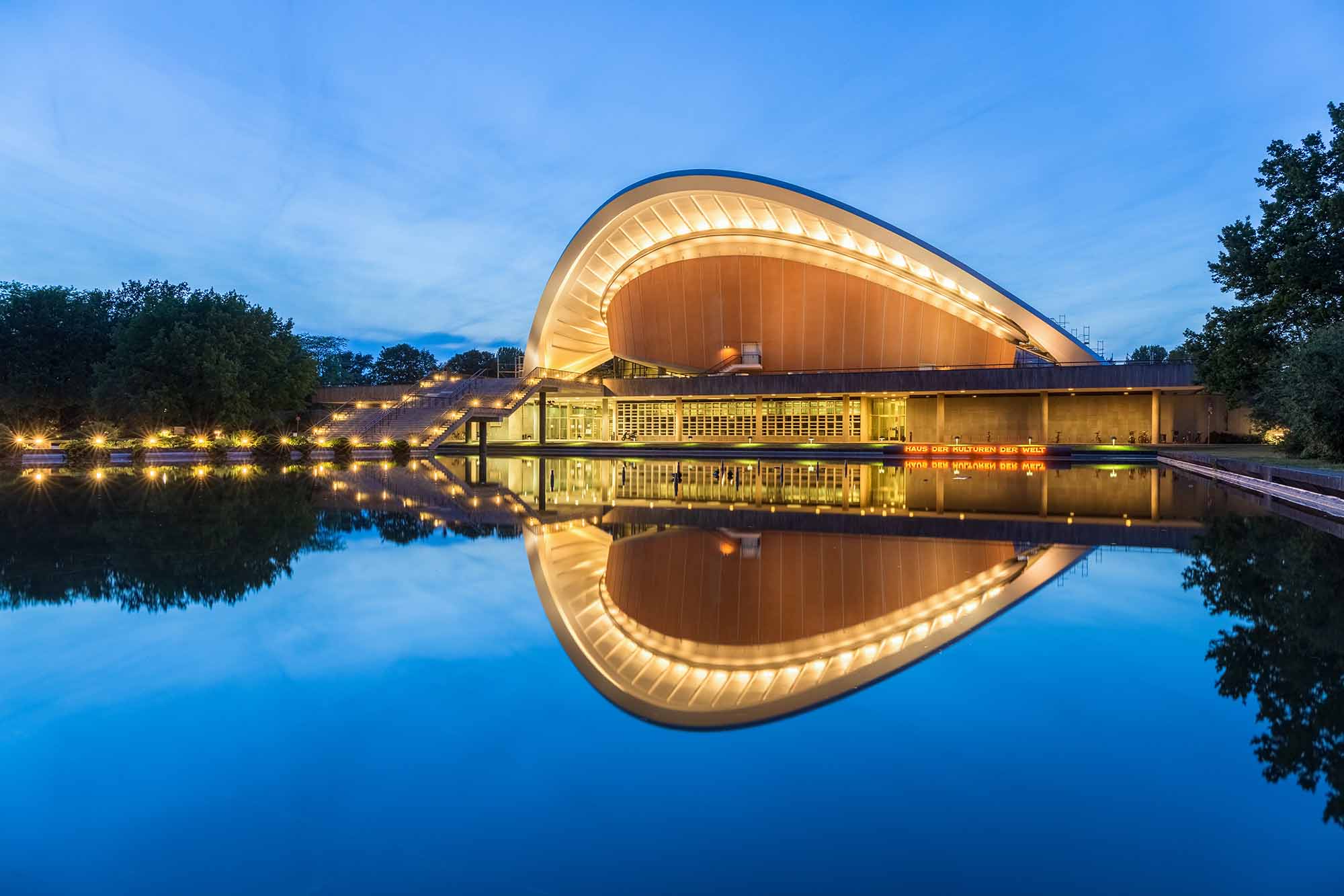 Haus der Kulturen der Welt, Blaue Stunde, Berlin Haus der Kulturen der Welt, Blaue Stunde, Berlin